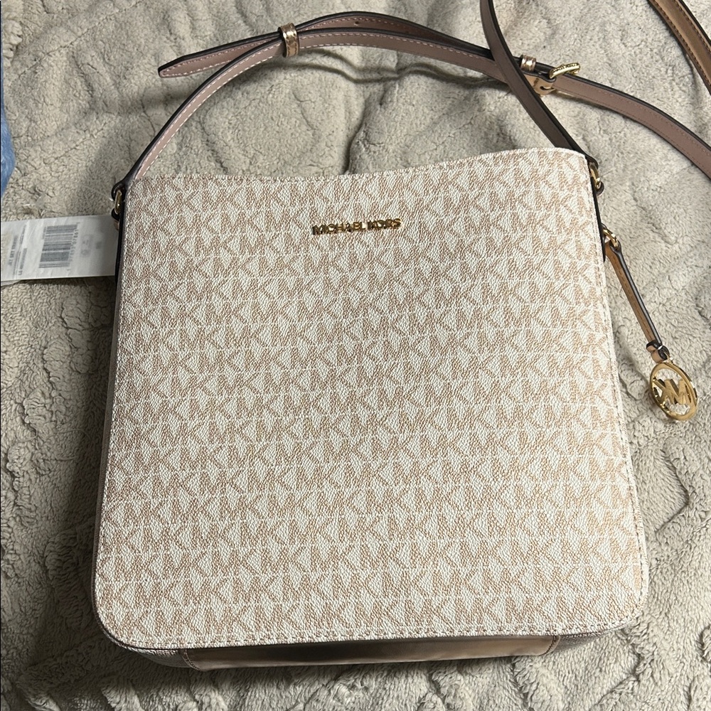 Michael Kors jet travel messenger Bag